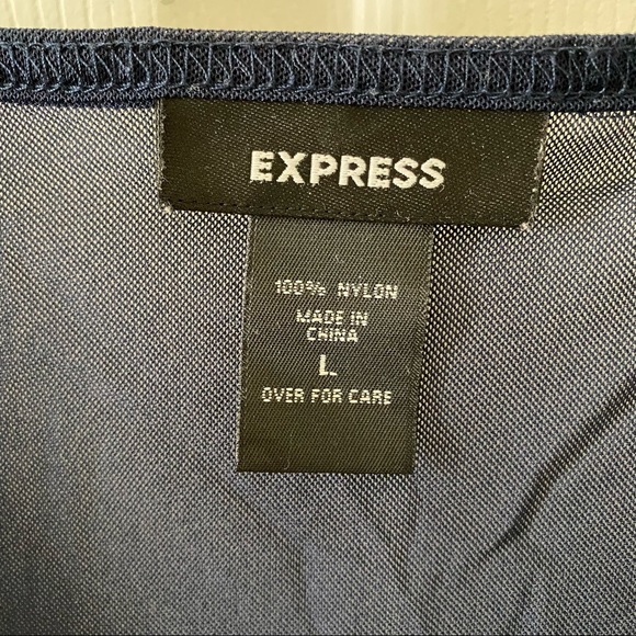 Express sheer v-neck top - Picture 5 of 5